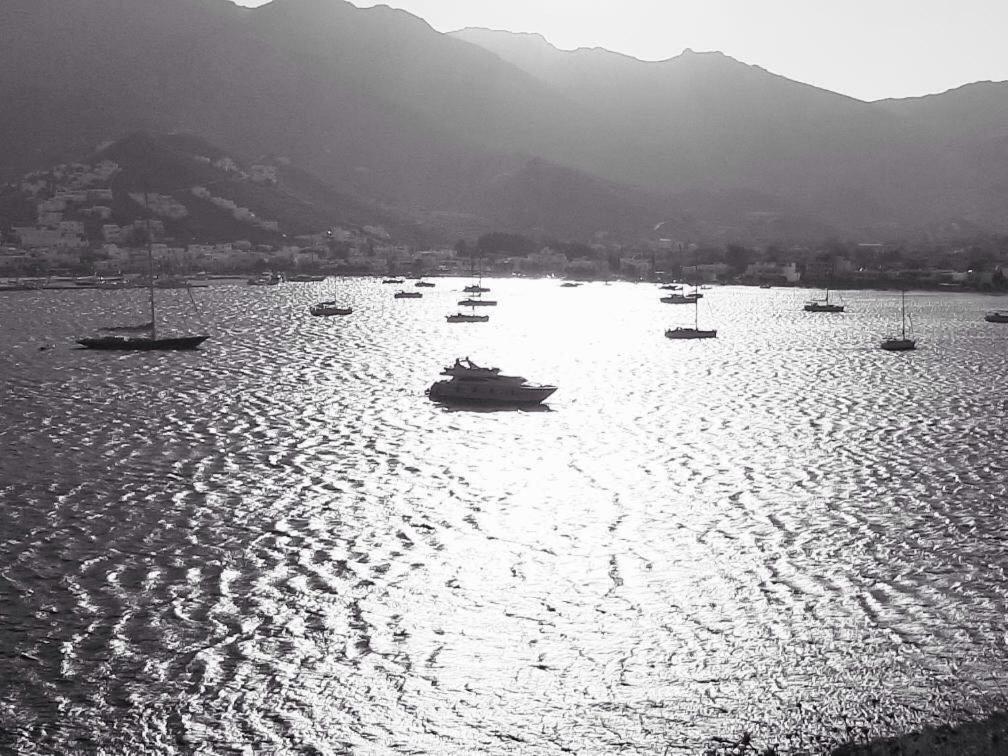 Astra Serifos Livadi  Extérieur photo